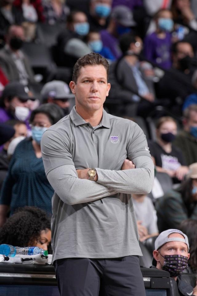 世界杯app下载-小沃顿终于下课！国王成新赛季首支换帅球队